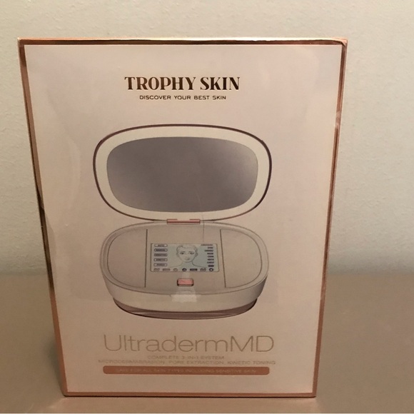 UltradermMD Skincare Device - Lilac - Picture 1 of 4